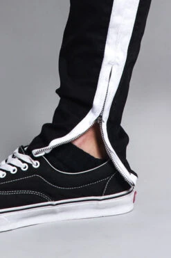 Track Style Zippered Skinny Jean With Accent Band -Victorious DL1164 BLK 6