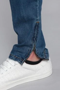 Distressed Fade Denim Jeans -Victorious DL1233 IND 6