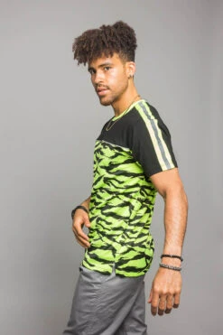 Reflective Tiger Striped T-Shirt -Victorious TS7320 NYL 2